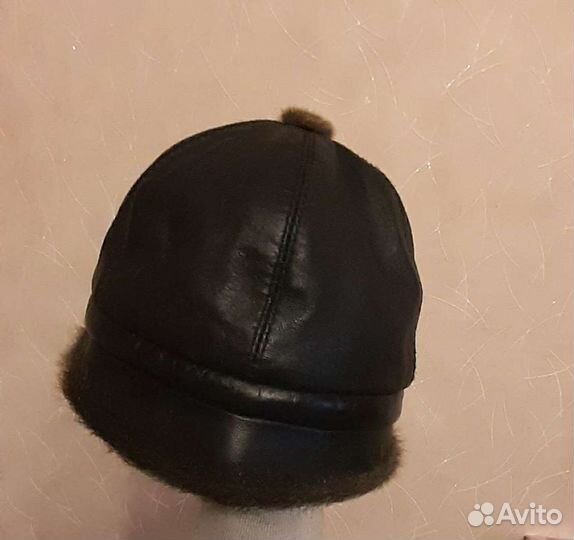 Шапки меховые и шарф