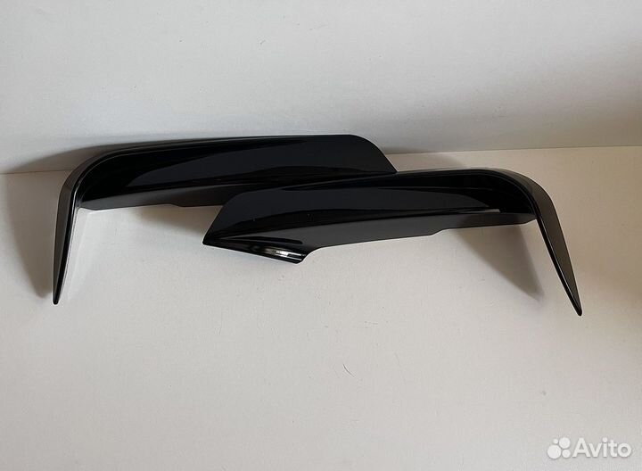 Накладки клыки над туманками BMW F30