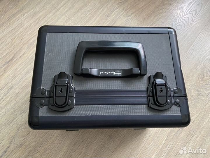 Кейс визажиста для косметики мас