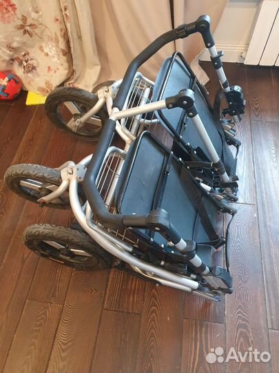 Коляска для дойни Bumbleride 2 в 1