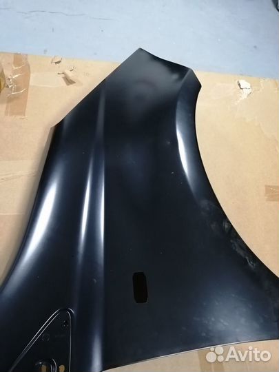 Крыло переднее правое Nissan Note F31129U0MA