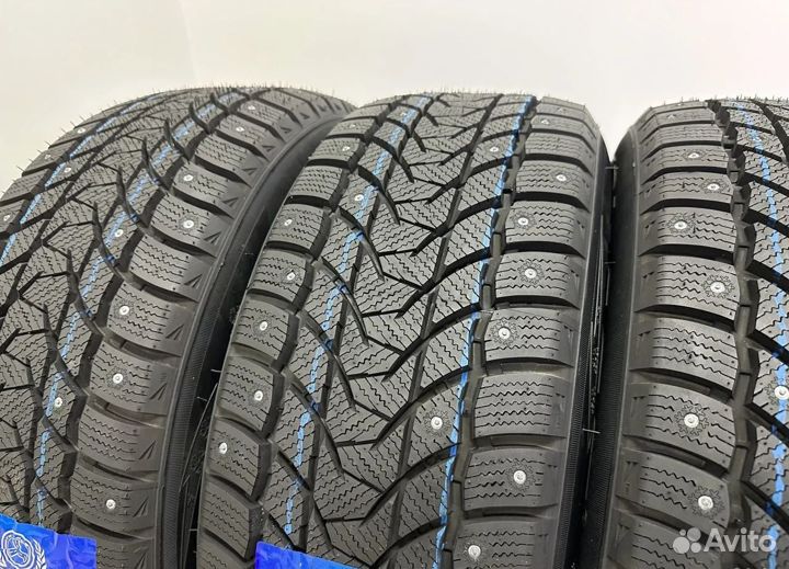 Tri Ace Snow White II 215/60 R16 51T