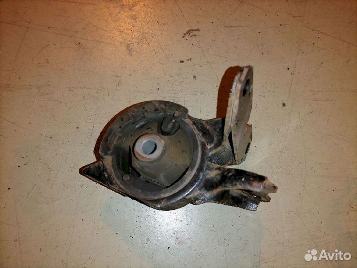 Опора двигателя (подушка двс) передняя левая GJ6G3