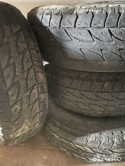 Bridgestone Dueler A/T 205/70 R15