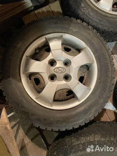 Bridgestone Blizzak Spike-01 175/70 R13