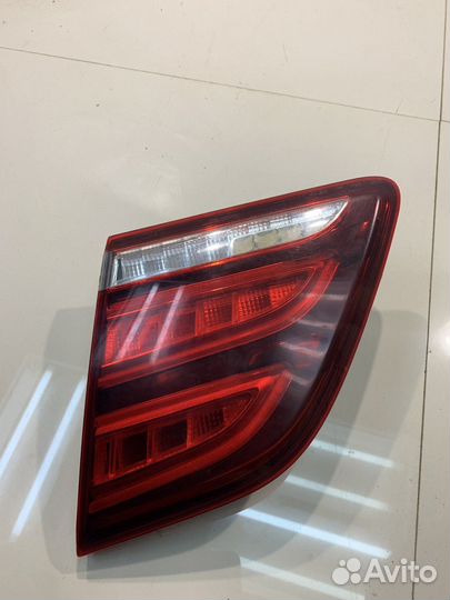 Задний фонарь багажника (правый)