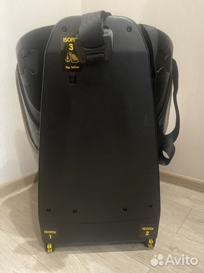 Автокресло Maxi-Cosy AxissFix Plus