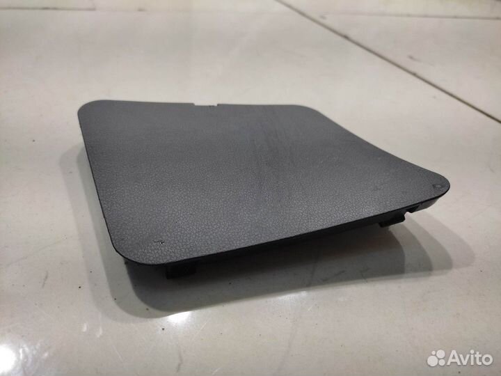 Лючок обшивки багажника (левый) (Hyundai Tucson)