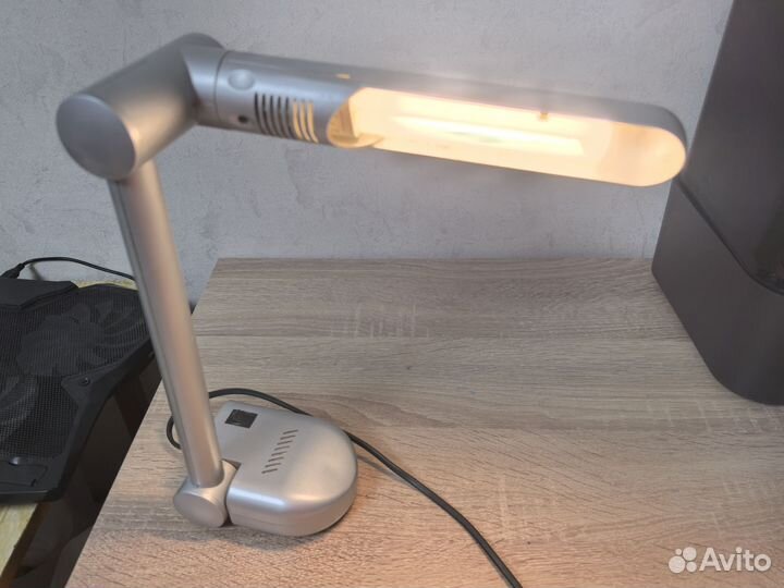 Лампа настольная