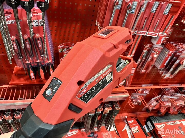 Труборез аккумуляторный Milwaukee M12 pcss-0 для н