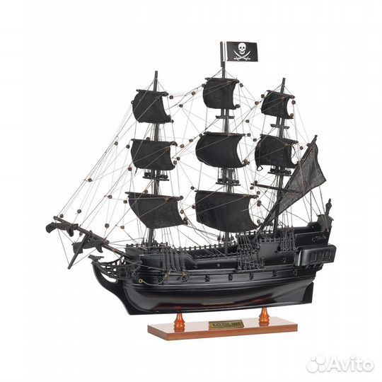 Деревянный парусник Черная жемчужина