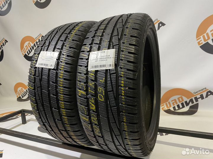 Goodyear UltraGrip Performance 215/45 R17