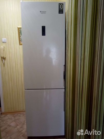 Холодильник hotpoint ariston бу