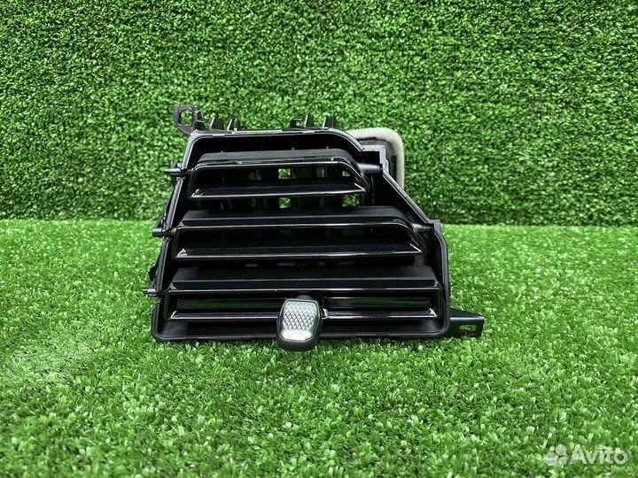 Дефлектор салона левый LCI BMW X7 G07