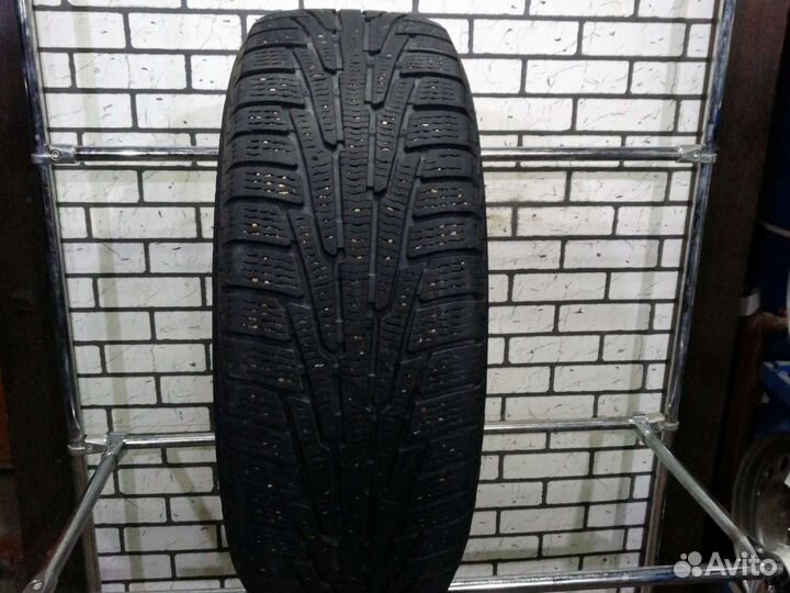 Nokian Tyres Hakkapeliitta R 235/60 R18 107R