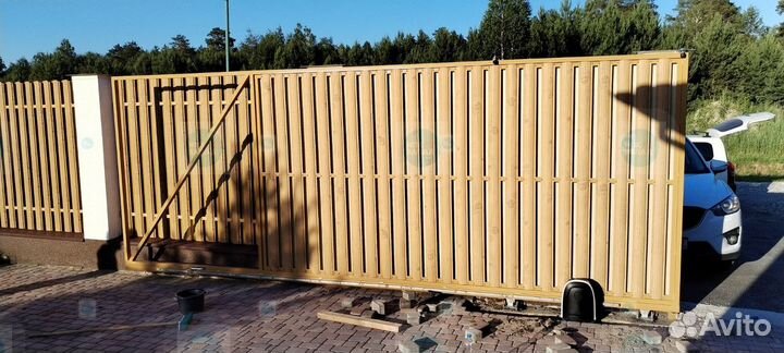 Гаражные автоматические ворота 2400 * 2000 Нижняя