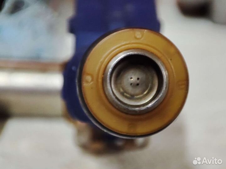 Рейка топливная (рампа) E4G16-1121010