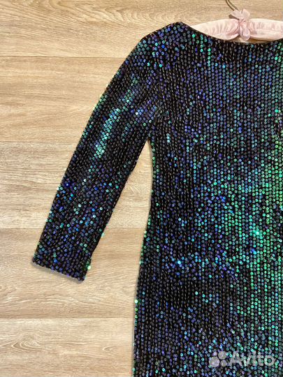 Платье мини в пайетках