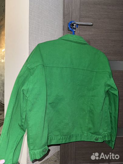 Джинсовая куртка зеленая