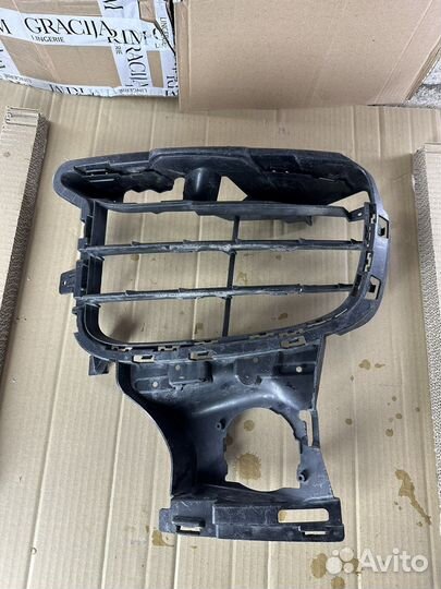 Решетка бампера левая Porsche Cayenne 2 958