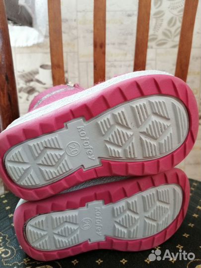 Продам ботинки