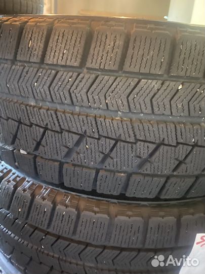 Bridgestone Blizzak VRX 195/65 R15