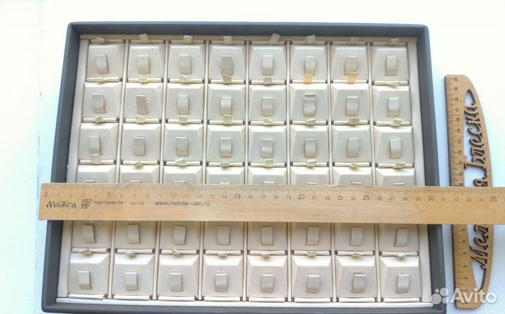 Держатель для колец выставочное оборудование