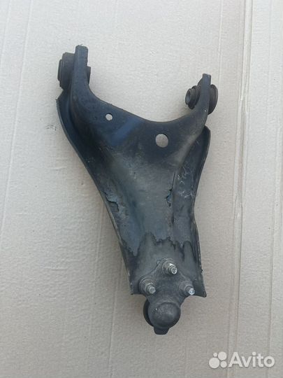 Рычаг передний левый Renault Duster