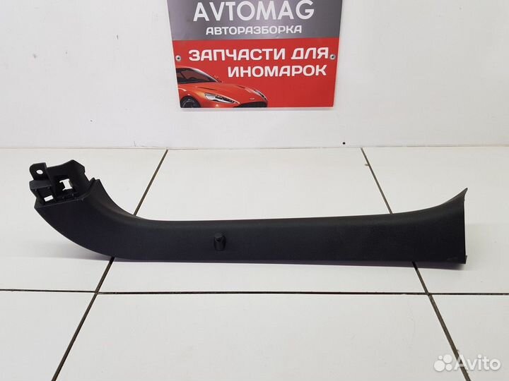 Накладка крышки багажника правая (Geely Tugella)