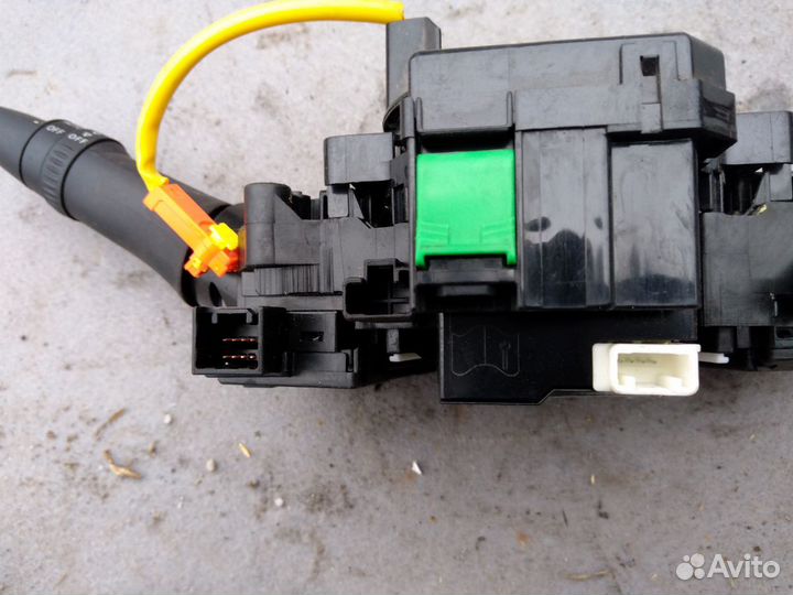 Подрулевой переключатель Mitsubishi Outlander