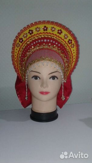 Кокошник ручной работы