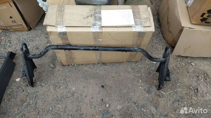 Уши буксировочные Mitsubishi pajero 3