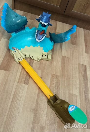 Трек хот вилс акула