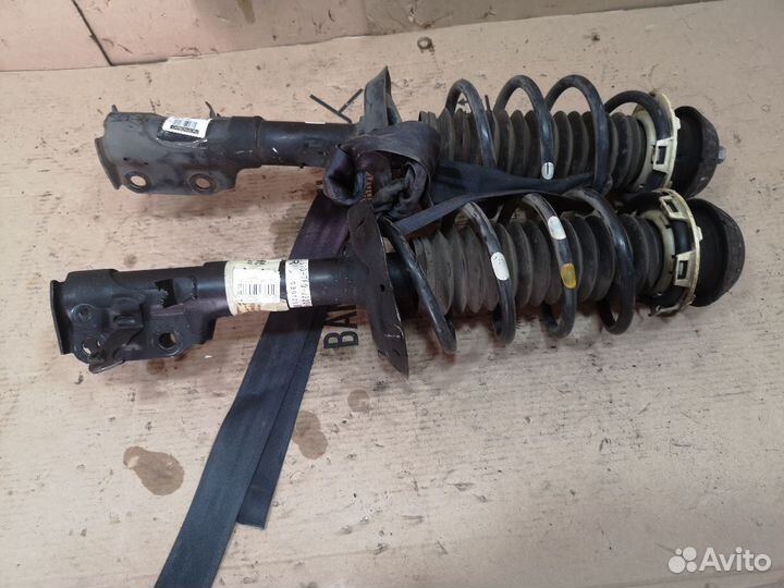 Стойки передние honda fit ge6