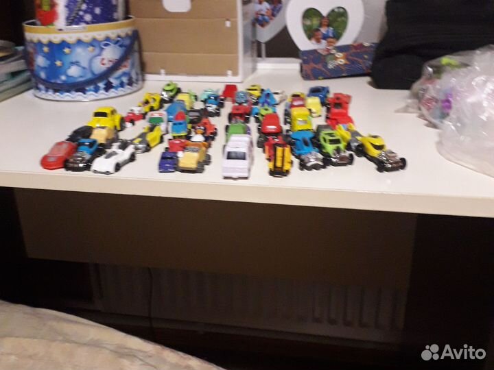 Игрушечные машинки