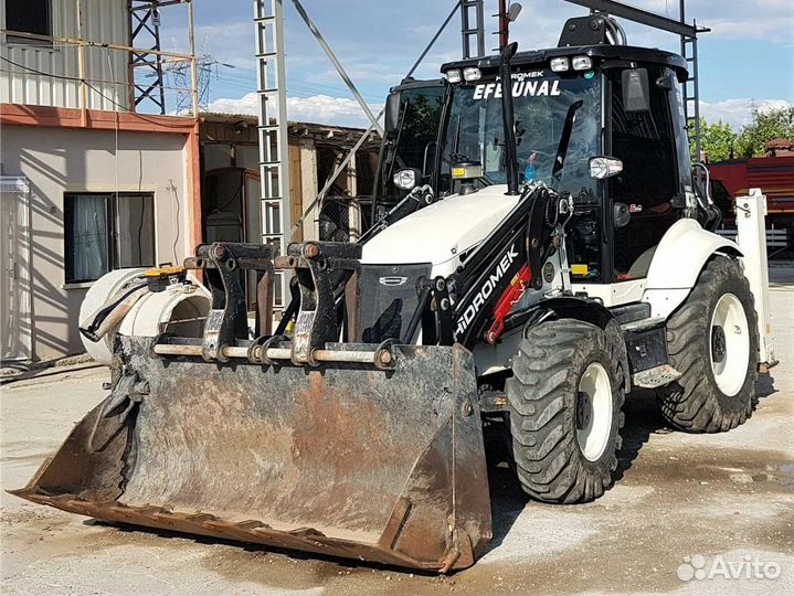 На разборке Хитачи Hitachi