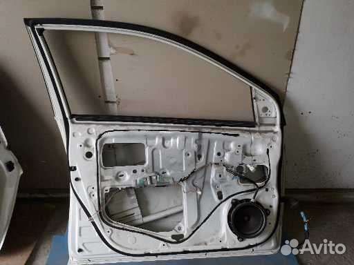 Двери левые на toyota corolla Fielder 2007