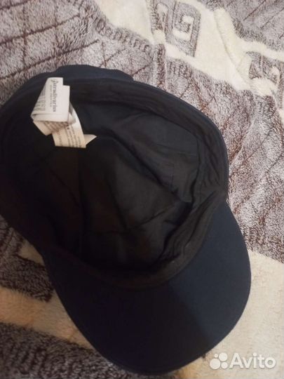 Береты stradivarius