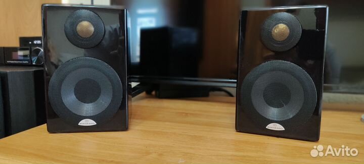 Звуковые колонки Monitor audio 90