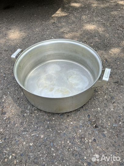 Кастрюля эмалированная