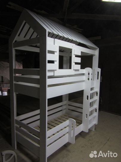 Детская двухъярусная кровать Домик