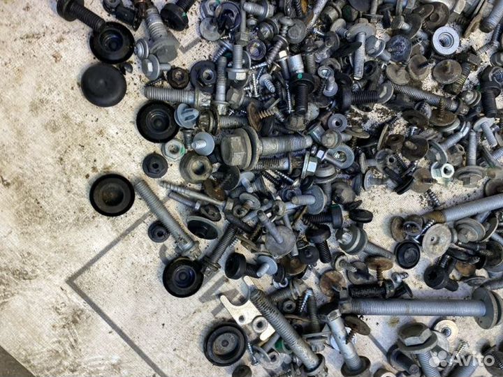 Болты гайки крепеж Bmw 5 G30 2.0 2021