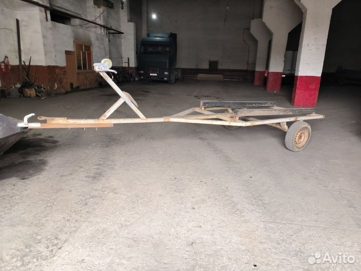 Лодочный прицеп