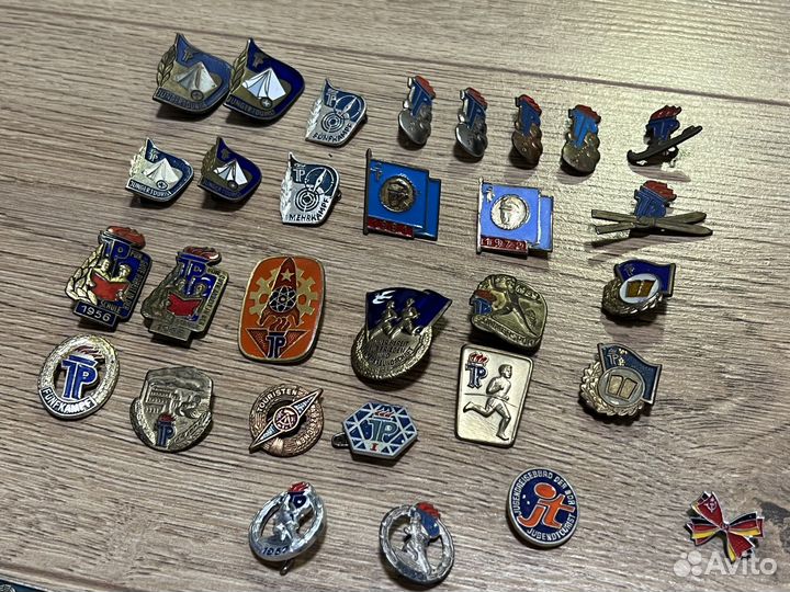 Значки гдр / DDR Pins