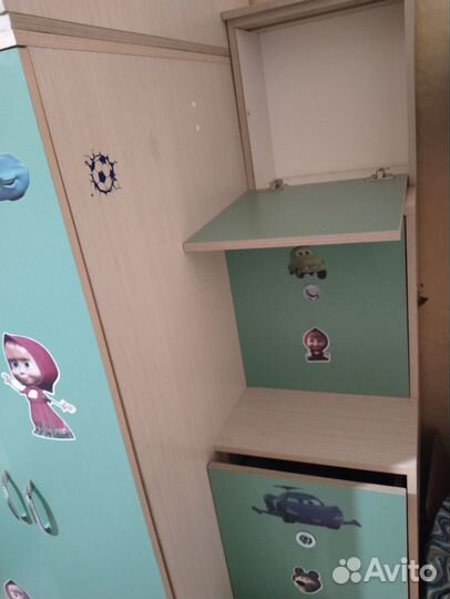 Двухъярусная кровать