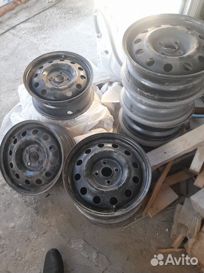 Диск R15 штамповка Киа Рио