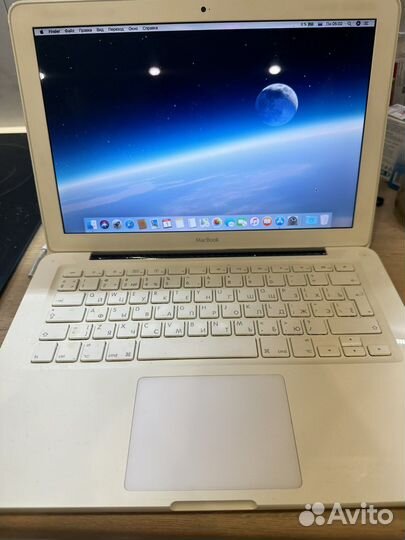 Apple MacBook A1342