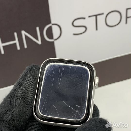 Смарт часы Apple Watch SE 1 44mm Nike