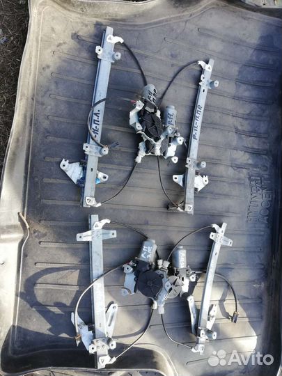 Стеклоподъемник Ниссан Премьера Комфорт Р11