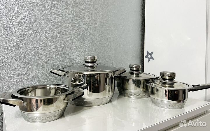Набор кастрюль